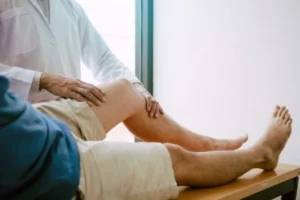 These Four Knee Therapies Can Help Get You Back on Your Feet